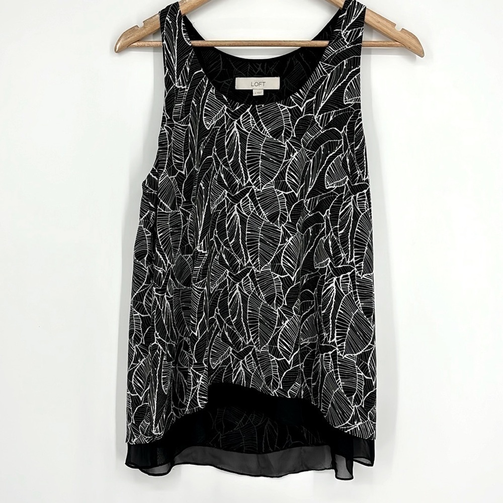 Loft Palm Tropical Print High Low
Sleeveless Blouse Women’s Size Small Black